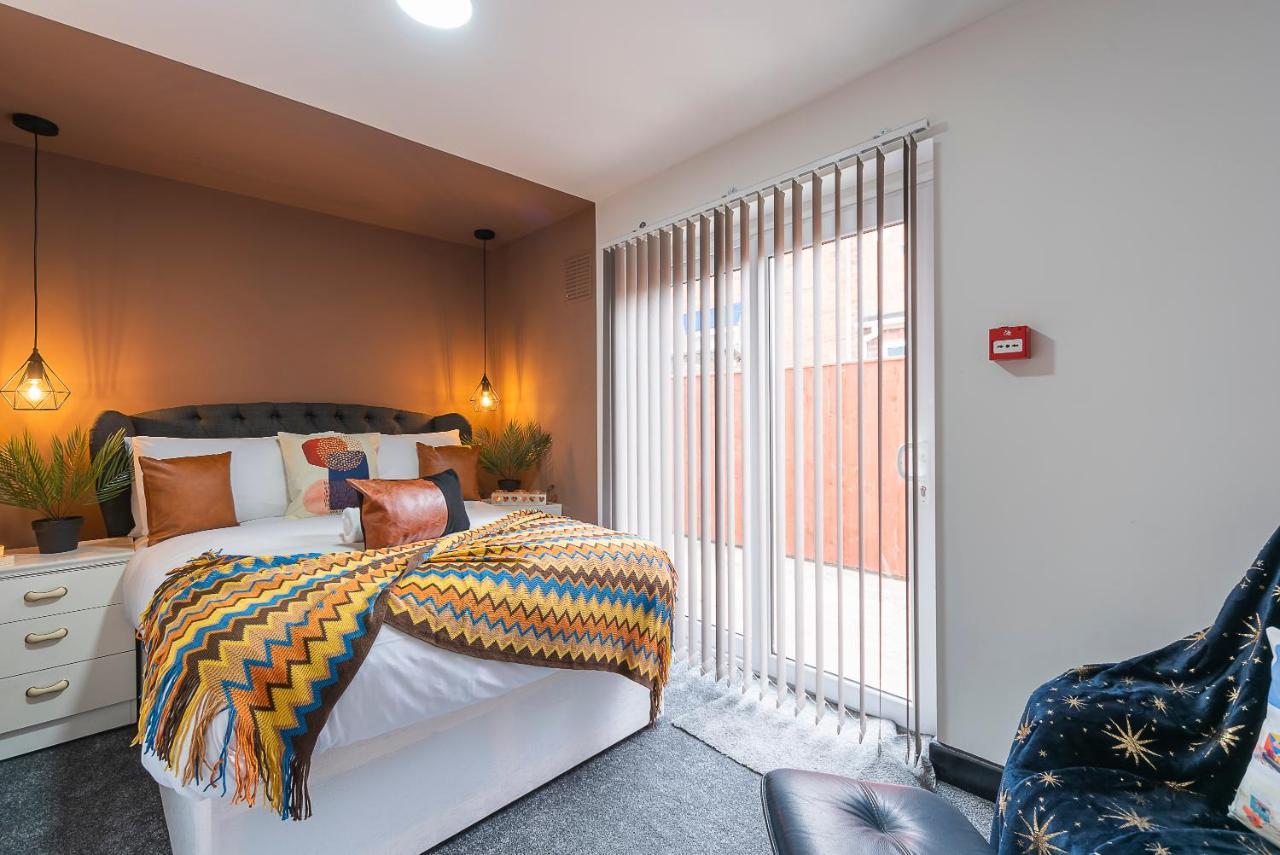 Vibrant Funkily Decorated 2 Bedroom 4 Beds Central Location Kingston upon Hull Exterior foto